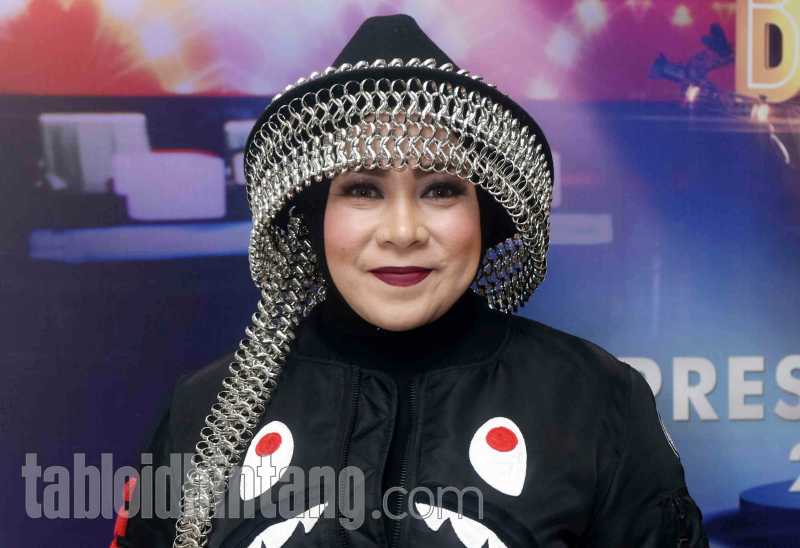 Melly Goeslaw Menangis Lagunya Dinyanyikan Super Junior saat Konser Melly Goeslaw Menangis Lagunya Dinyanyikan Super Junior saat Konser