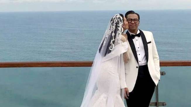 Sammy Ditanya Alasan Nikahi Viviane, Jawabannya Bikin Baper Sammy Ditanya Alasan Nikahi Viviane, Jawabannya Bikin Baper
