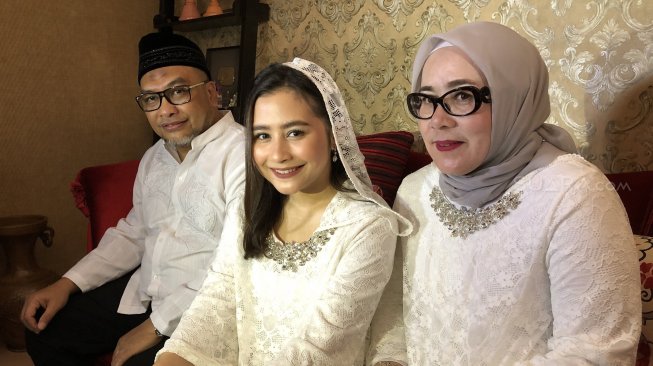 Lebaran, Prilly Latuconsina Nyaris Tak Pakai Baju Baru