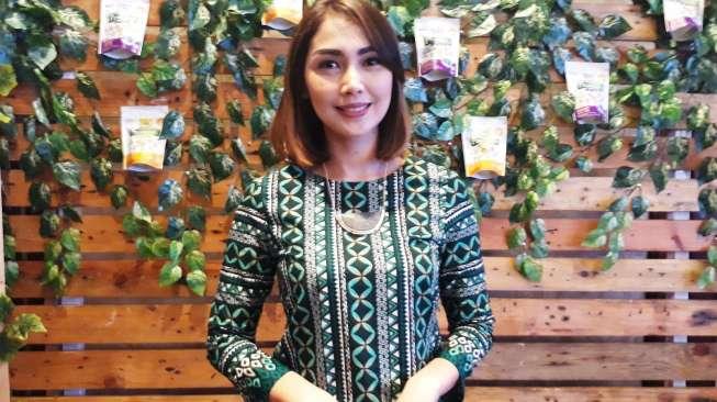 Fenita Arie Dilarikan ke Rumah Sakit, Ada Apa? Fenita Arie Dilarikan ke Rumah Sakit, Ada Apa?