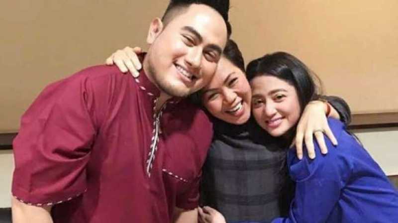 KPI Semprit Perang Mulut Dewi Perssik dan Nassar KPI Semprit Perang Mulut Dewi Perssik dan Nassar