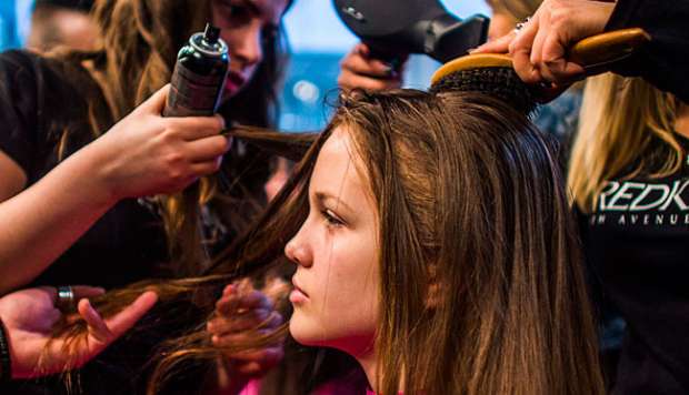 6 Kesalahan Penggunaan Hair Dryer 