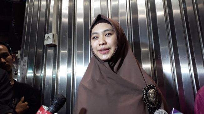 Oki Setiana Dewi Percaya, ASI Obat Anak Saat Sedang Sakit Oki Setiana Dewi Percaya, ASI Obat Anak Saat Sedang Sakit