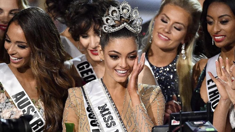 Gagal di Miss Universe 2017, Bunga Jelitha Minta Maaf