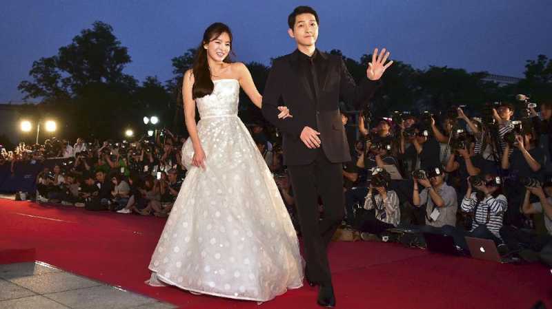 Riuh Netizen Sambut Rencana Pernikahan Song Joong Ki-Hye Kyo