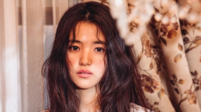 5 Fakta Kim Tae Ri, Aktris Korea yang Namanya Sedang Melejit
