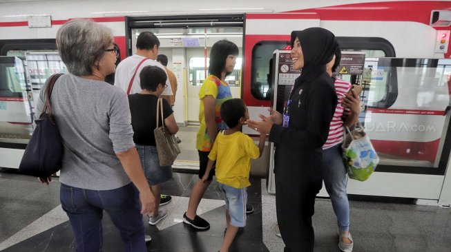 Beroperasi Komersil Besok, LRT Terima Transaksi Non Tunai Beroperasi Komersil Besok, LRT Terima Transaksi Non Tunai