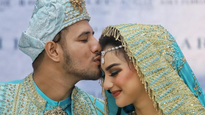 Cantik Paripurna saat Menikah, Makeup Irish Bella Mirip Bintang Telenovela Cantik Paripurna saat Menikah, Makeup Irish Bella Mirip Bintang Telenovela