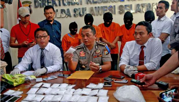 Meski Dilarang, Ratusan Warga Surabaya Tetap Ikut Aksi 112 di Jakarta Meski Dilarang, Ratusan Warga Surabaya Tetap Ikut Aksi 112 di Jakarta