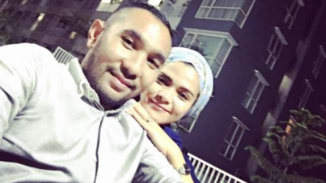 Ternyata Enji Sudah Lama Ingin Ceraikan Rosmanizar, Kenapa? Ternyata Enji Sudah Lama Ingin Ceraikan Rosmanizar, Kenapa?