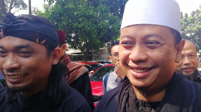 Opick Berharap Perceraian Bisa Dibatalkan Opick Berharap Perceraian Bisa Dibatalkan