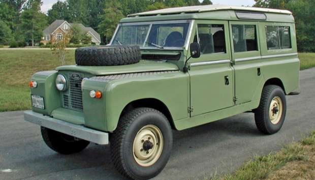 Land Rover Classic Lahirkan Seri Terbatas Range Rover Reborn