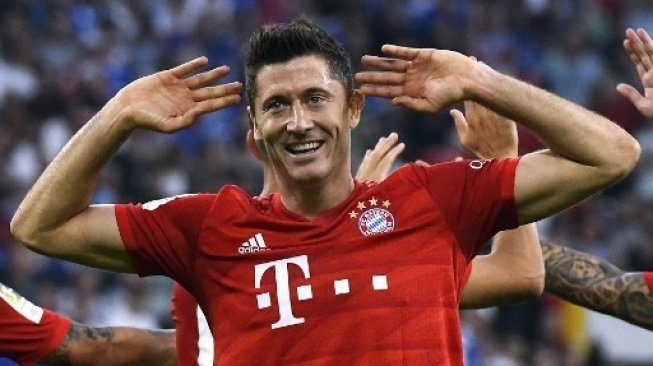 Bayern Munich Libas Schalke 3-0 Lewat Hat-trick Robert Lewandowski