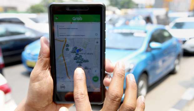 Penumpang Taksi Online Bisa Klaim Santunan Kecelakaan