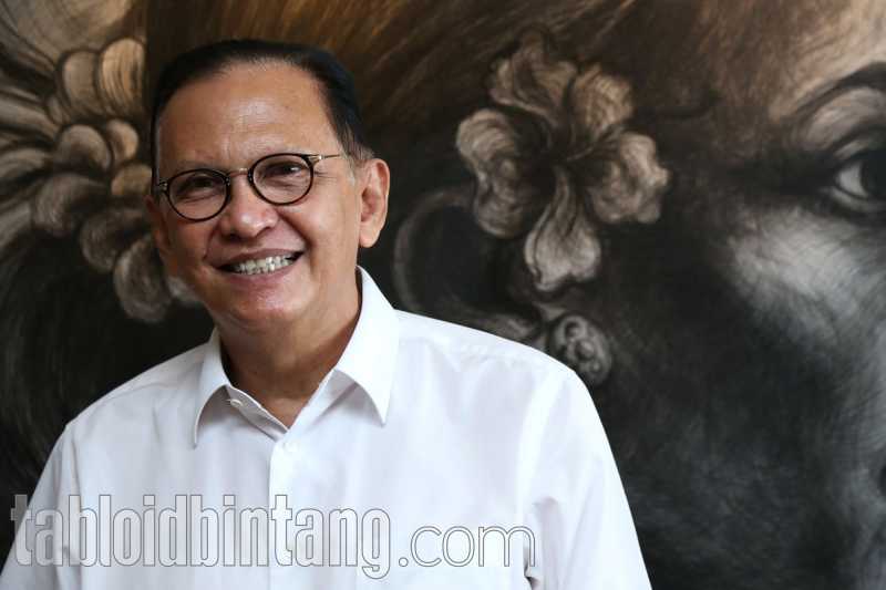 Maudy Koesnaedi Ditampar Hingga Memar oleh Roy Marten Maudy Koesnaedi Ditampar Hingga Memar oleh Roy Marten