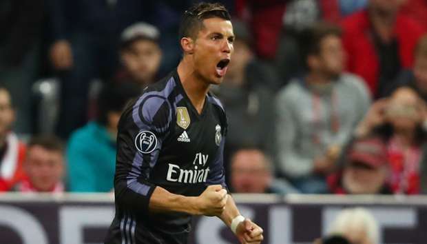 Cetak Gol ke-100 Eropa, Ronaldo Juga Punya 10 Rekor Luar Biasa