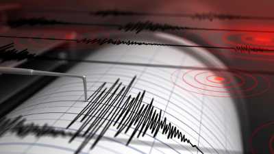 Warga Bengkulu Berhamburan Diguncang Gempa 6,4 SR