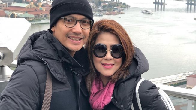 Rayakan Ultah Pernikahan, Gunawan Harap Rumah Tangganya seperti Habibie Rayakan Ultah Pernikahan, Gunawan Harap Rumah Tangganya seperti Habibie