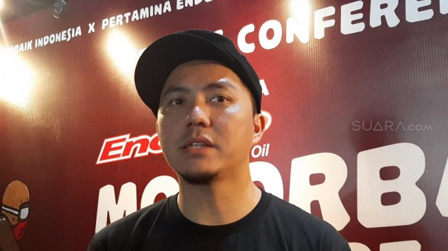 Omesh Sentil Remaja Perempuan yang Hobi Bonceng Tiga di Motor