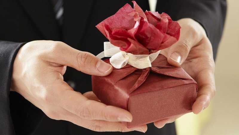 Survei: Perempuan Tak Suka Diberi Bunga Saat Valentine Survei: Perempuan Tak Suka Diberi Bunga Saat Valentine