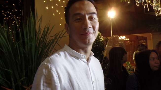 Joe Taslim Jadi Dokter di Film 'Surat Kecil Untuk Tuhan' Joe Taslim Jadi Dokter di Film 'Surat Kecil Untuk Tuhan'