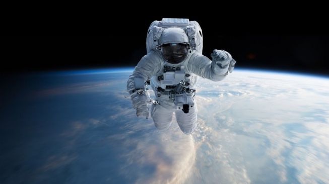 Apakah Astronot Perlu Menggunakan Tabir Surya di Luar Angkasa?