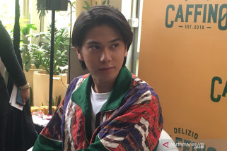 Iqbaal Ramadhan dan Budaya Kopi dari Luar Negeri Iqbaal Ramadhan dan Budaya Kopi dari Luar Negeri