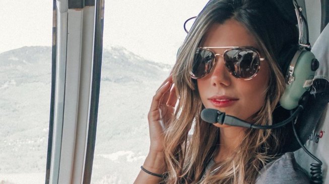 Kenalan dengan Luana Torres, Pilot Cantik Jago Terbangkan Helikopter Kenalan dengan Luana Torres, Pilot Cantik Jago Terbangkan Helikopter