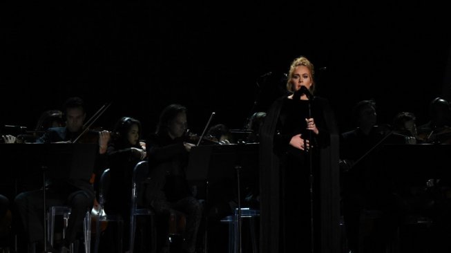 Adele Umumkan Telah Bercerai dari Suaminya Adele Umumkan Telah Bercerai dari Suaminya