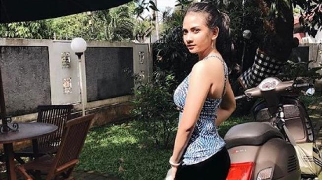 Tersangka Prostitusi Online, Vanessa Angel Dipanggil Polisi Pekan Depan Tersangka Prostitusi Online, Vanessa Angel Dipanggil Polisi Pekan Depan