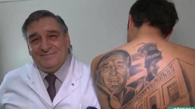 Sembuh dari Kanker, Lelaki Ini Buat Tato Wajah Sang Dokter Sembuh dari Kanker, Lelaki Ini Buat Tato Wajah Sang Dokter