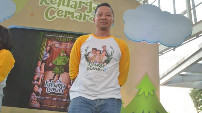 Jadi Bapak, Weleh Konyolnya Kelakuan 5 Seleb Ini Jadi Bapak, Weleh Konyolnya Kelakuan 5 Seleb Ini