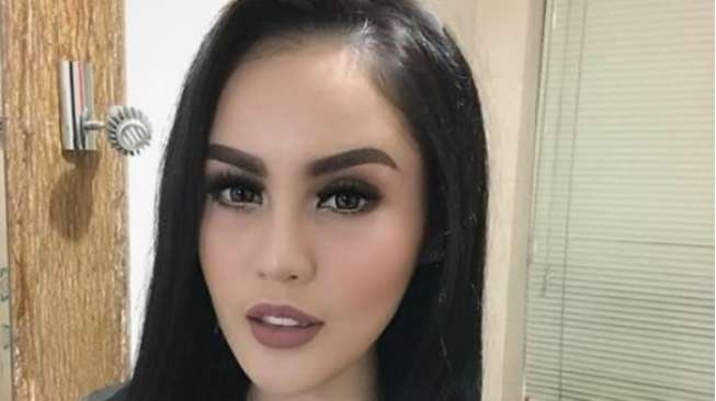 Jennifer Dunn Kini Tinggal di Apartemen Rp20 M Jennifer Dunn Kini Tinggal di Apartemen Rp20 M