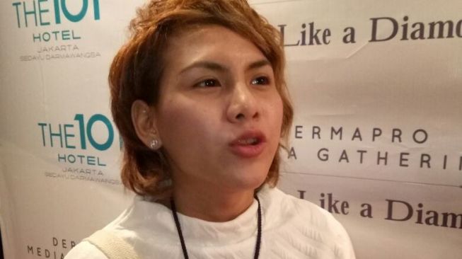Evelyn Ungkap Hubungannya dengan Sheila Marcia Evelyn Ungkap Hubungannya dengan Sheila Marcia
