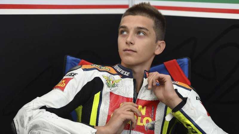 Adik Rossi Ingin Satu Tim dengan Marquez di MotoGP Adik Rossi Ingin Satu Tim dengan Marquez di MotoGP