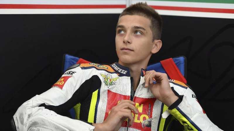 Adik Rossi Ingin Satu Tim dengan Marquez di MotoGP