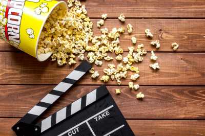 7 Pilihan Snack Sehat yang Cocok Menemani Anda Nonton Film