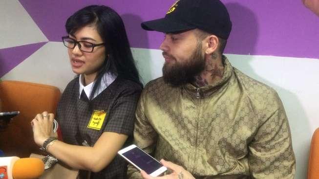 Tersandung Kasus Pemukulan, Diego Michiels Diomeli Adik Jupe