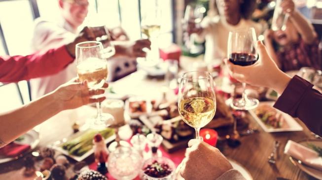 10 Etika Makan dan Minum Paling Unik di Dunia 10 Etika Makan dan Minum Paling Unik di Dunia