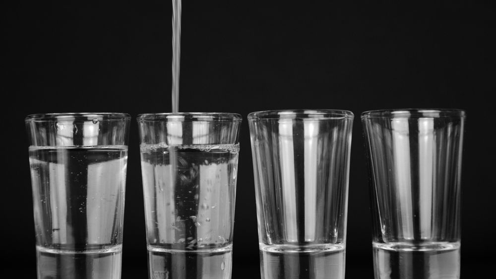 Kurang Minum Air Mineral Berujung Penyakit Kronis