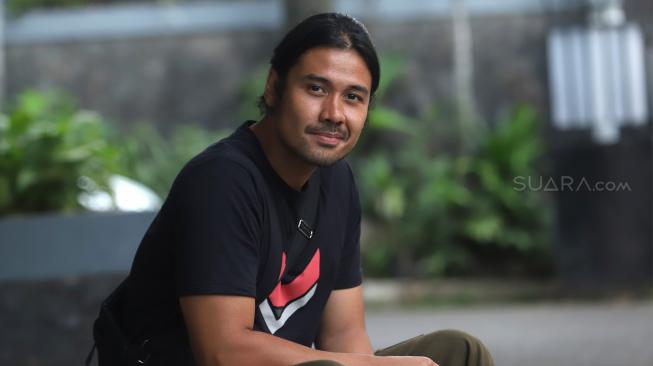 Begini Cara Chicco Jerikho Mengurangi Cidera Syuting Film Foxtrot Six Begini Cara Chicco Jerikho Mengurangi Cidera Syuting Film Foxtrot Six