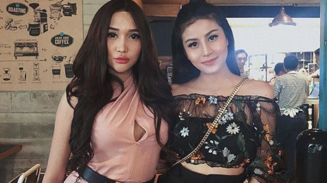 Disindir Awkarin, Lucinta Luna Serang Balik Disindir Awkarin, Lucinta Luna Serang Balik