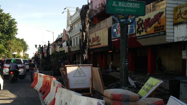 Revitalisasi Malioboro, Becak dan Andong Tersingkir