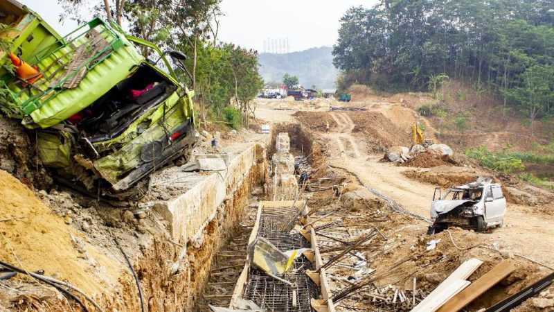Buntut Kecelakaan di Tol, Menhub Minta Operator Tambah Rambu Buntut Kecelakaan di Tol, Menhub Minta Operator Tambah Rambu