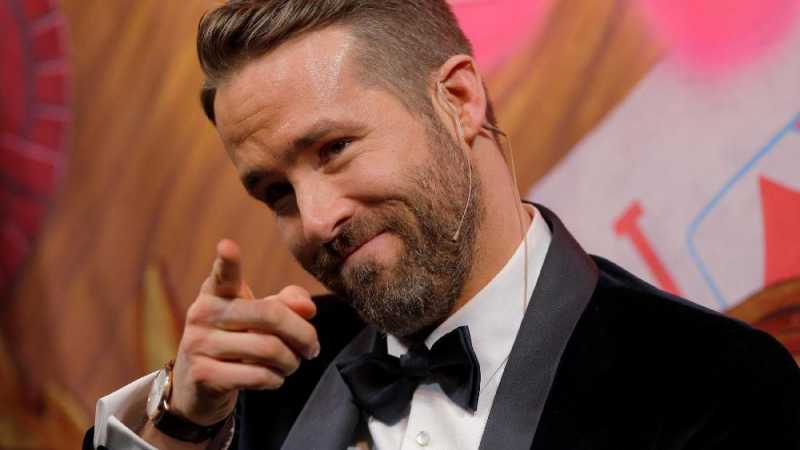 Ryan Reynolds Buka Kemungkinan Deadpool Biseksual Ryan Reynolds Buka Kemungkinan Deadpool Biseksual
