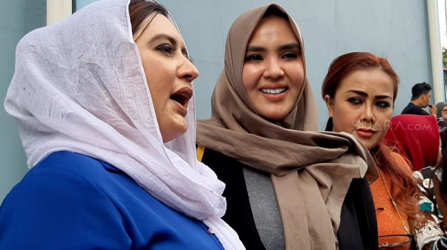 Kakak Fairuz A Rafiq Makin Kesal dengan Video Minta Maaf Galih Ginanjar Kakak Fairuz A Rafiq Makin Kesal dengan Video Minta Maaf Galih Ginanjar