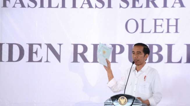 Jokowi Terpingkal-pingkal Dengar Puisi Bocah Kelas 3 SD Ini