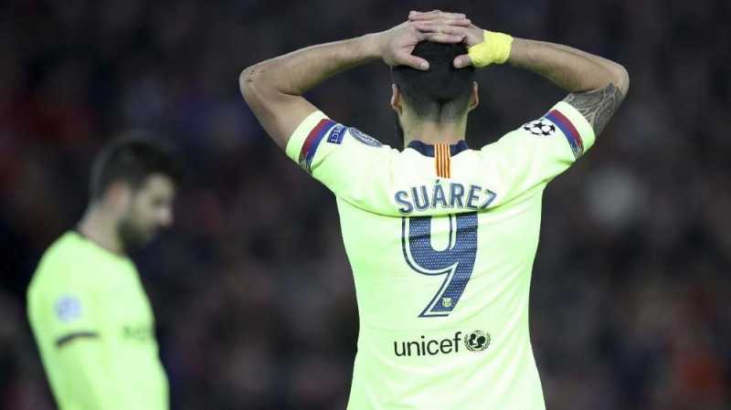 Luis Suarez Tak Bisa Main Lagi untuk Barcelona Luis Suarez Tak Bisa Main Lagi untuk Barcelona