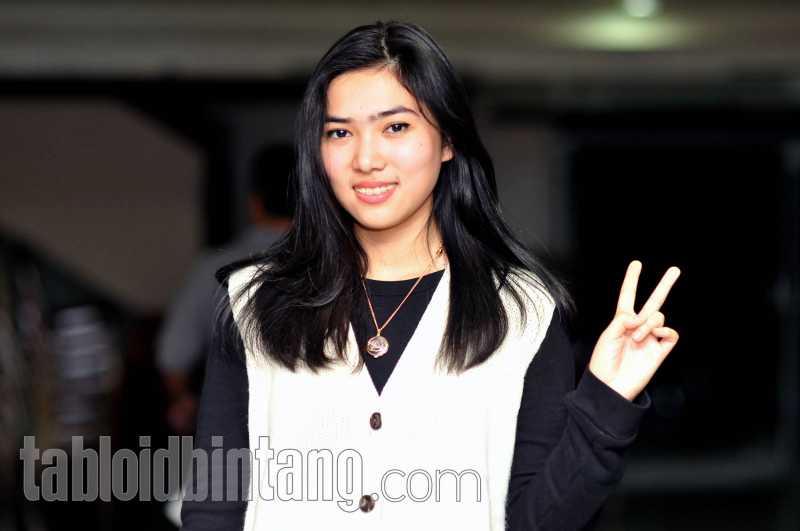 Hal Ini yang Sering Bikin Isyana Sarasvati Galau Hal Ini yang Sering Bikin Isyana Sarasvati Galau