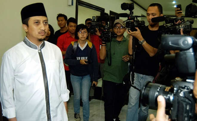 Ustadz Arifin Ilham Kembali Diisukan Meninggal, Begini Kata Ustadz Yusuf Mansyur Ustadz Arifin Ilham Kembali Diisukan Meninggal, Begini Kata Ustadz Yusuf Mansyur